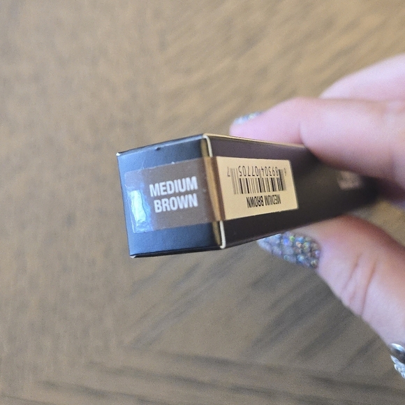 Anastasia Brow Wiz Skinny Brow Pencil in Medium Brown - Picture 3 of 4